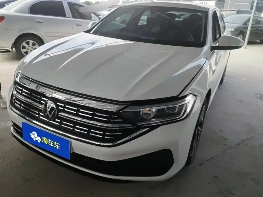 Volkswagen Sagitar 300TSI DSG Surpassing Edition 2024
