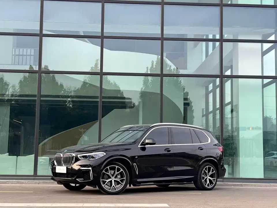 BMW X5 Model xDrive 40Li M Sport Package 2023