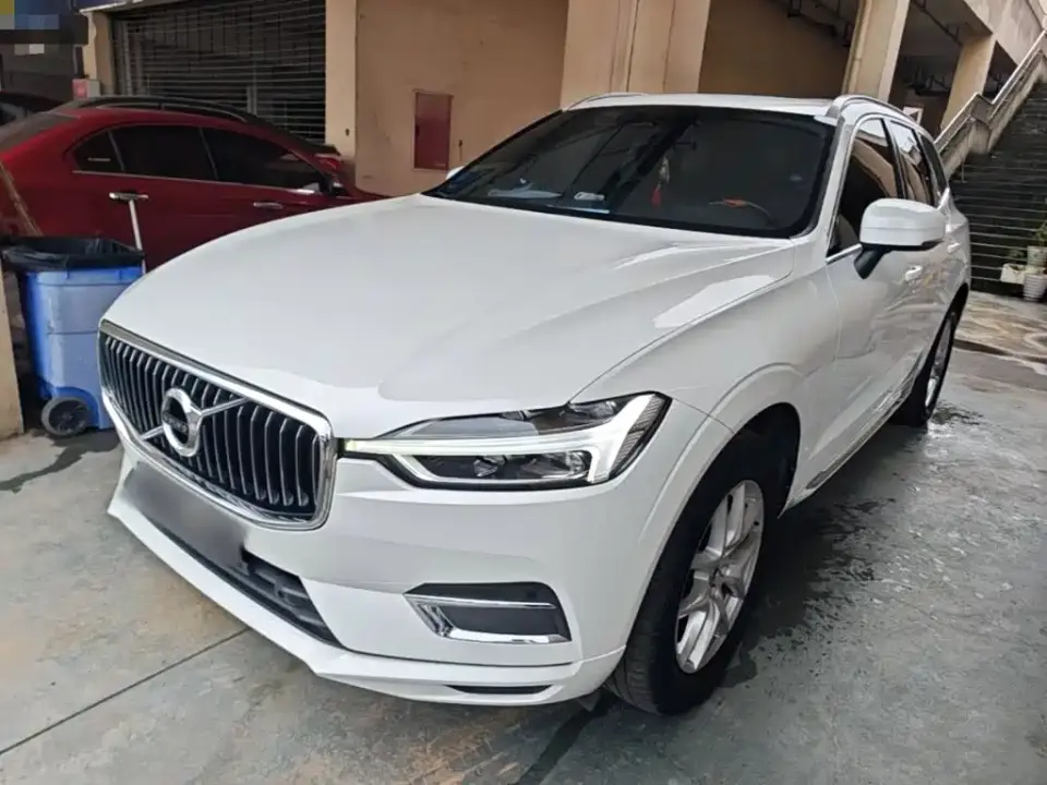 Volvo XC60 T5 AWD Momentum 2020