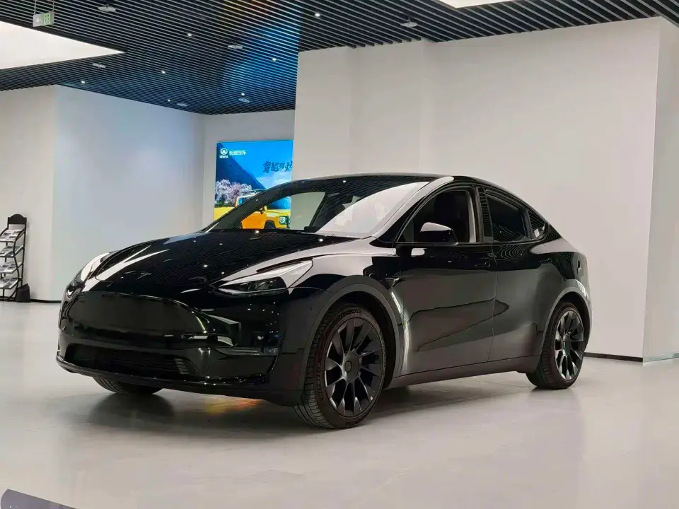 Tesla Model Y Rear-Wheel Drive Edition 2023