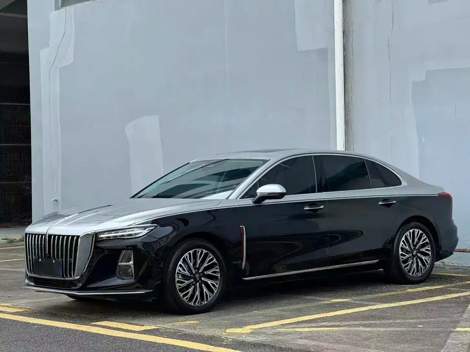Hongqi H5 2.0T Automatic Smart Connect Flag Smooth Edition 2024