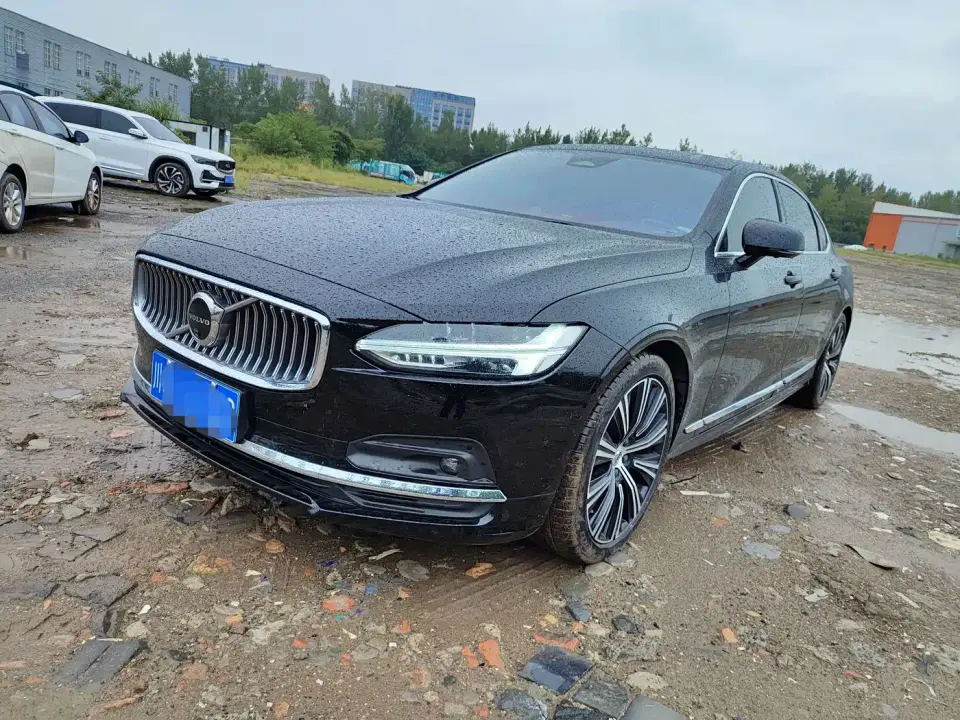 Volvo S90 B5 Excellence Luxury Edition 2023