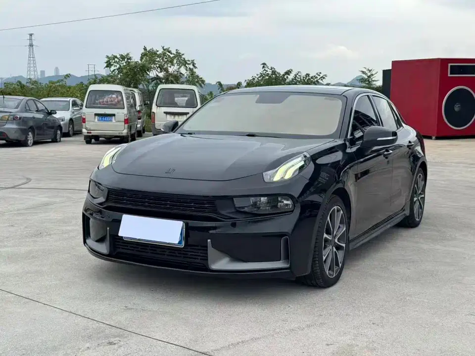 Lynk & Co 03 2.0TD Auto Power Version 2020