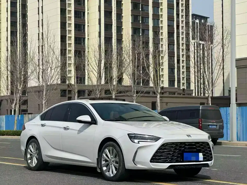 Buick Regal Model 28T Premium 2024