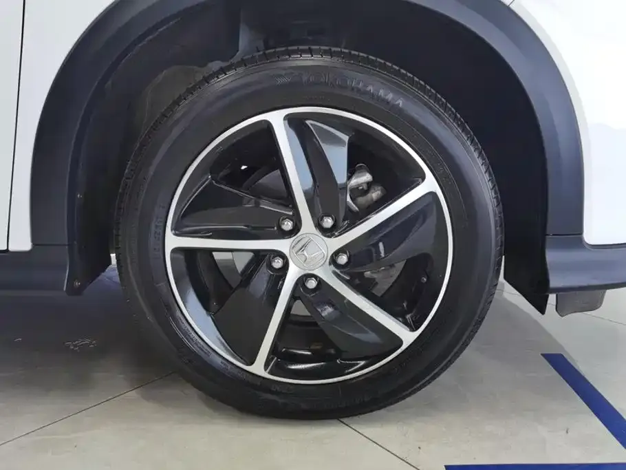 Honda Vezel 1.5L CVT Pioneer 2021 — фото 6