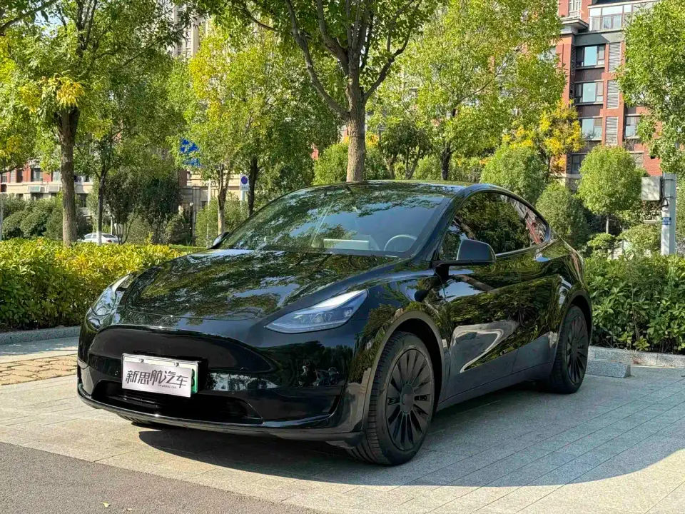 Tesla Model Y Facelift Rear-Wheel Drive Version 2023
