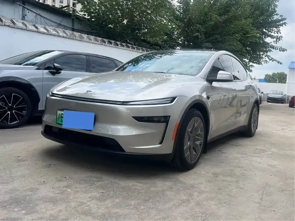 Tesla Model Y L Facelift Long Range AWD 2026