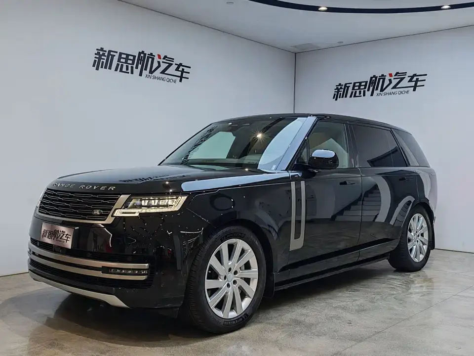 Land Rover Range Rover 3.0 L6 400PS Golden Age Extended 7-Seater 2024