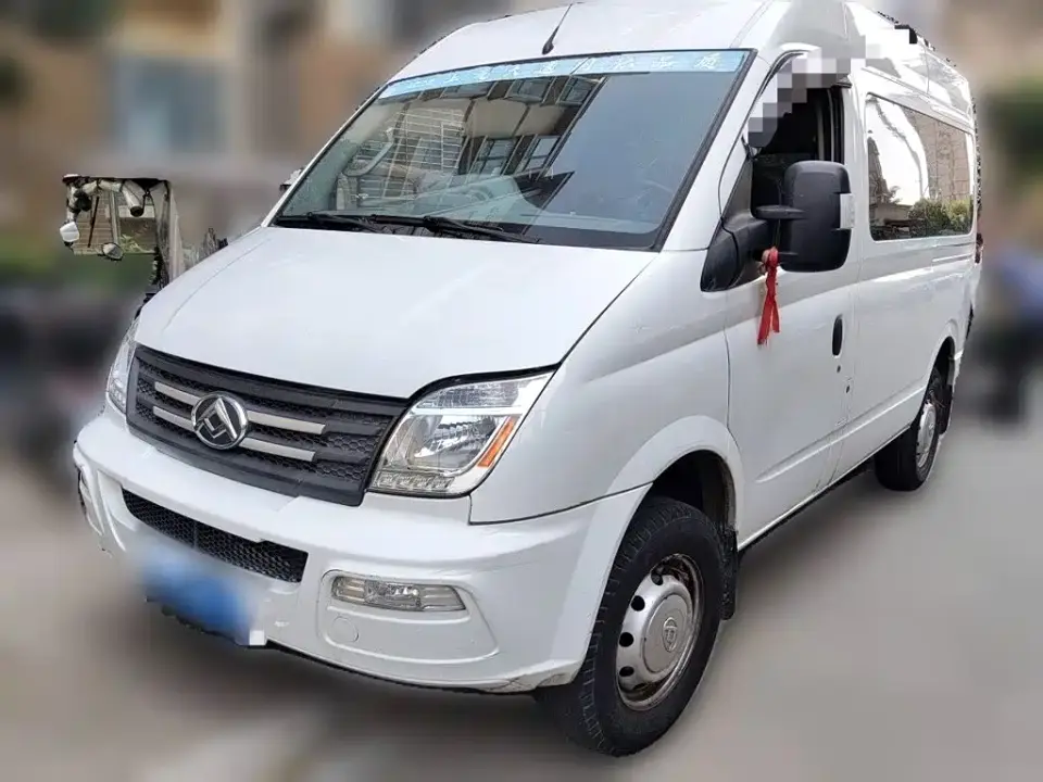 SAIC Maxus Xintu V80 2.0T Manual Classic Aoyuntong Short Wheelbase Medium Roof 5/6-Seater 2022