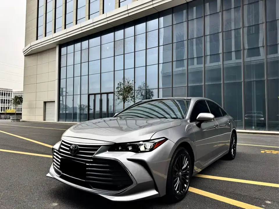 Toyota Avalon 2.0L XLE Premium Edition (China VI) 2020