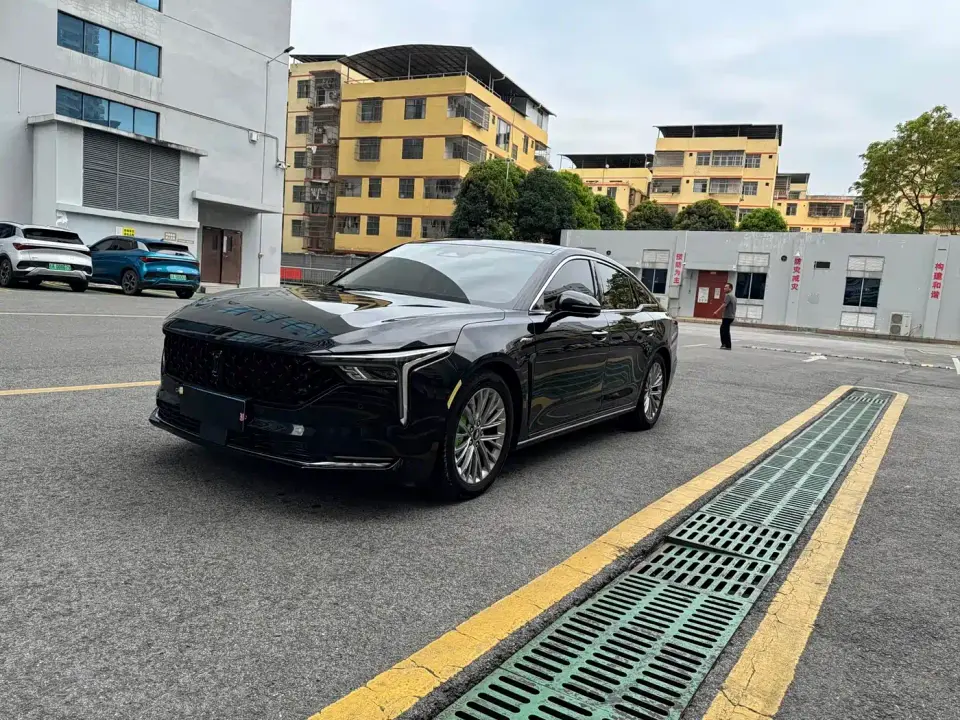 Besturn B70 3rd Generation 2.0T Automatic Premium 2022
