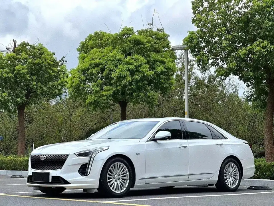 Cadillac CT6 28T Luxury 2022