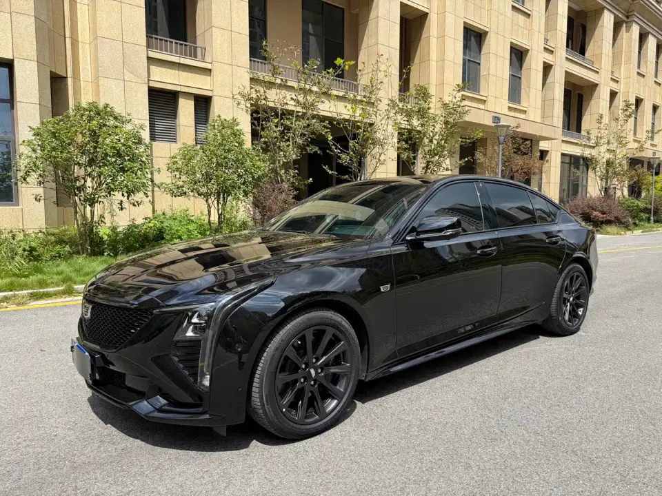 Cadillac CT5 28T Premium 2025