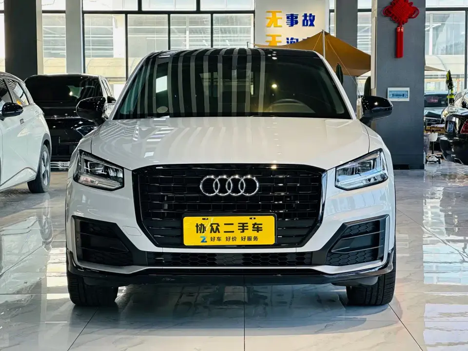 Audi Q2L Model 35 TFSI Fashion Dynamic 2021