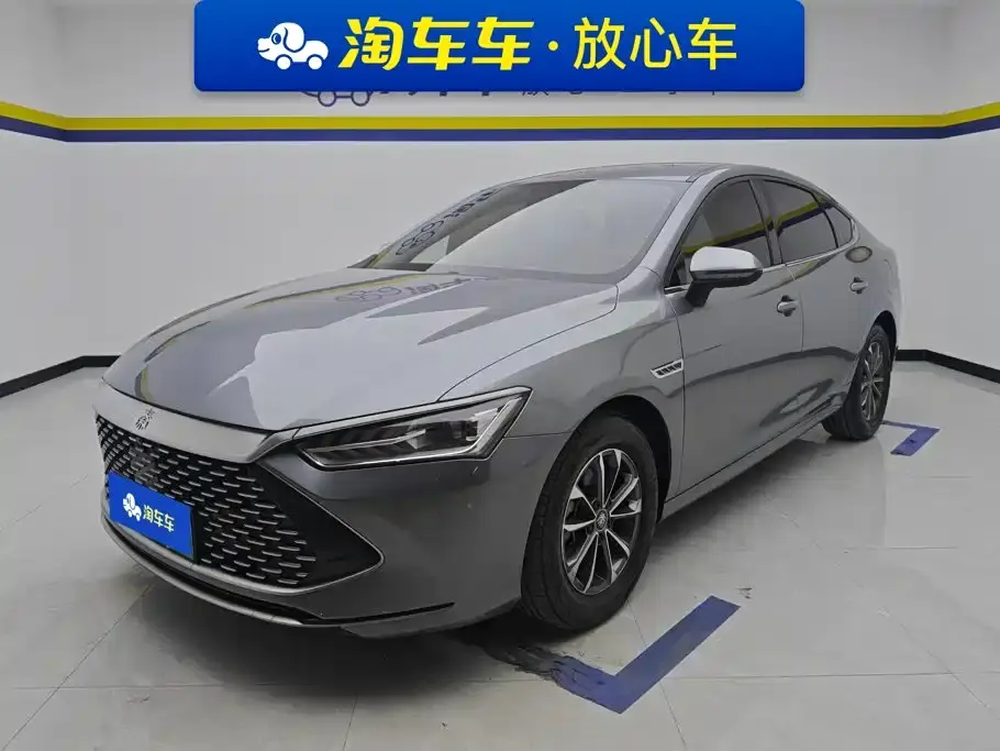 BYD Qin PLUS Champion Edition DM-i 55KM Leading 2023