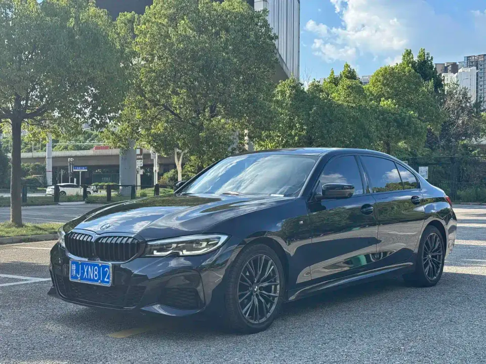 BMW 3 Series 325Li M Sport Night Edition 2021