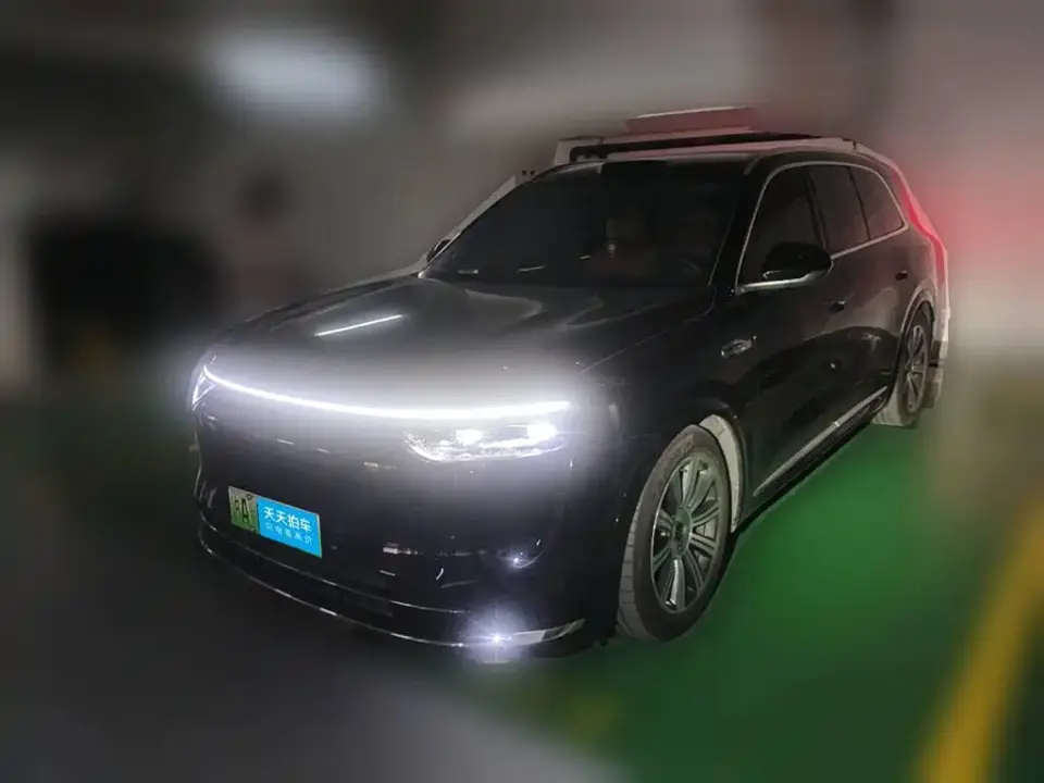 AITO Wenjie AITO M8 Model Extended Range Max+ Edition 53.4kWh 6-Seater 2025