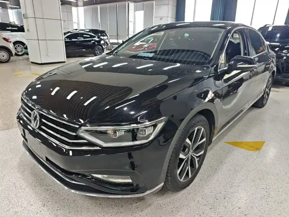 Volkswagen Magotan 330TSI DSG Luxury 2022