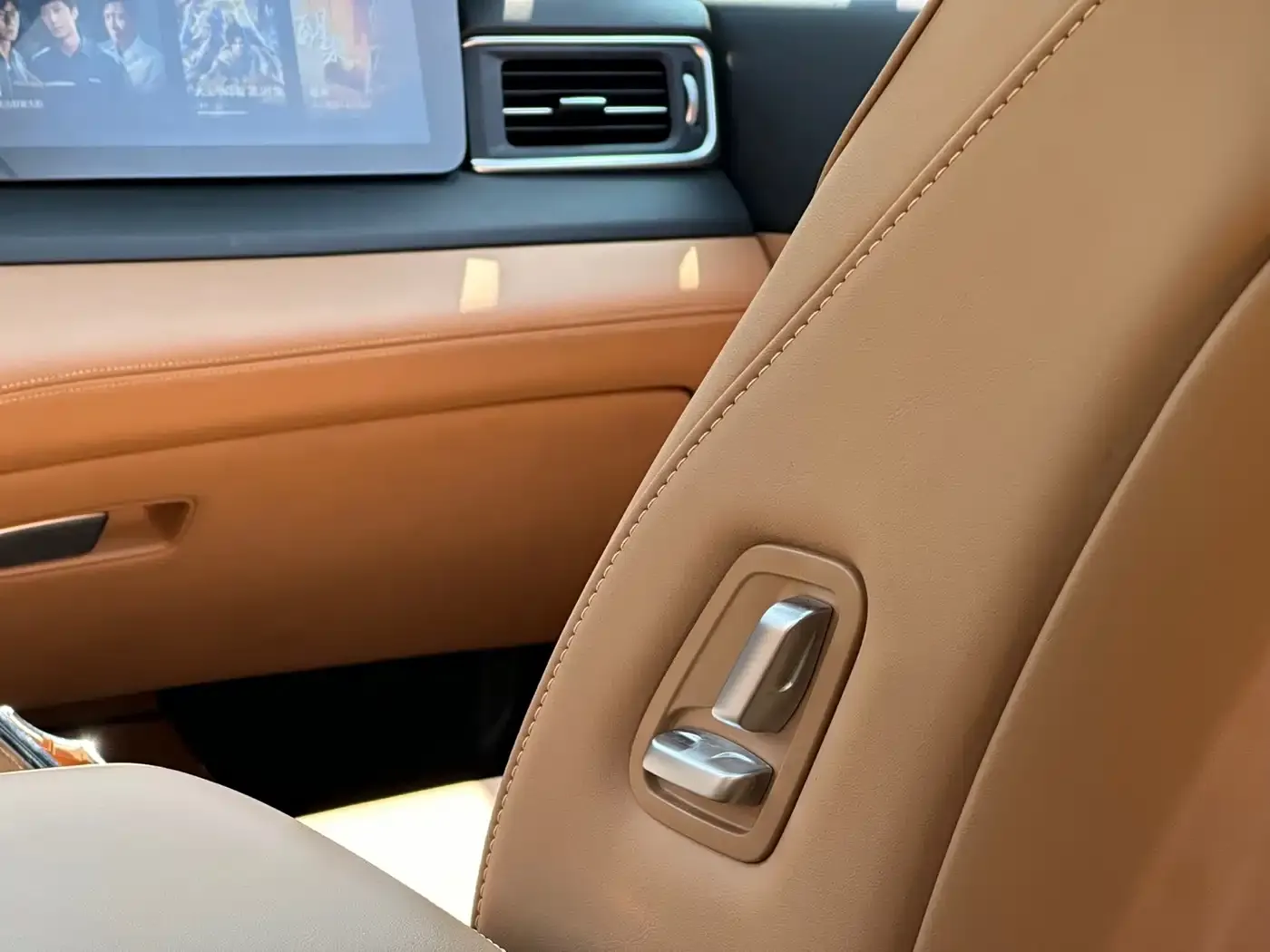 Li Auto Li ONE Extended Range 6-Seater 2022 — фото 12