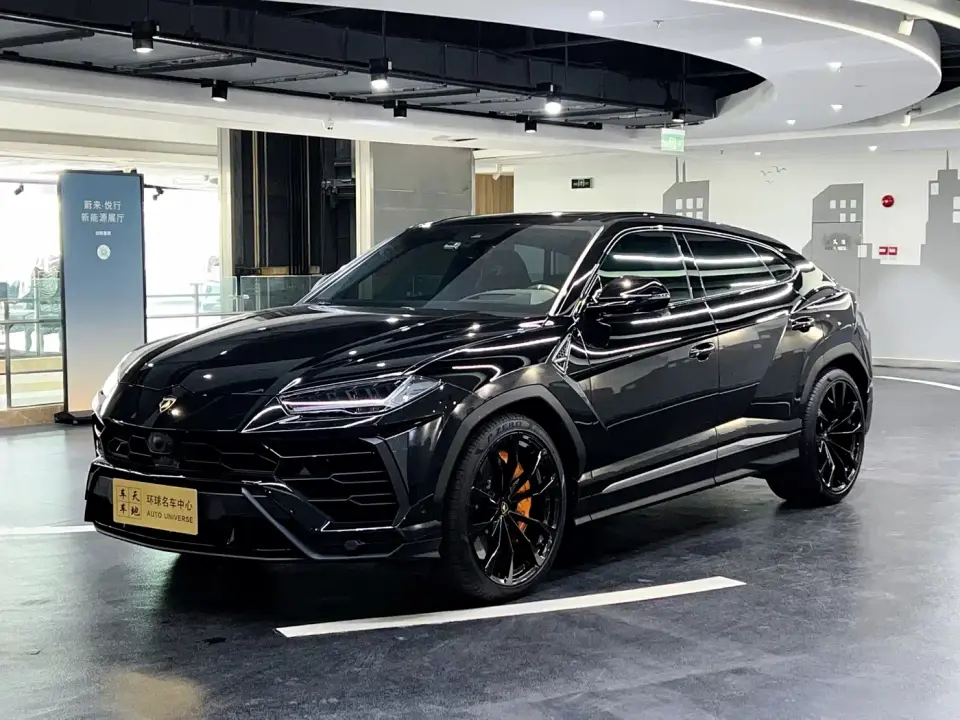 Lamborghini Urus 4.0T V8 2021