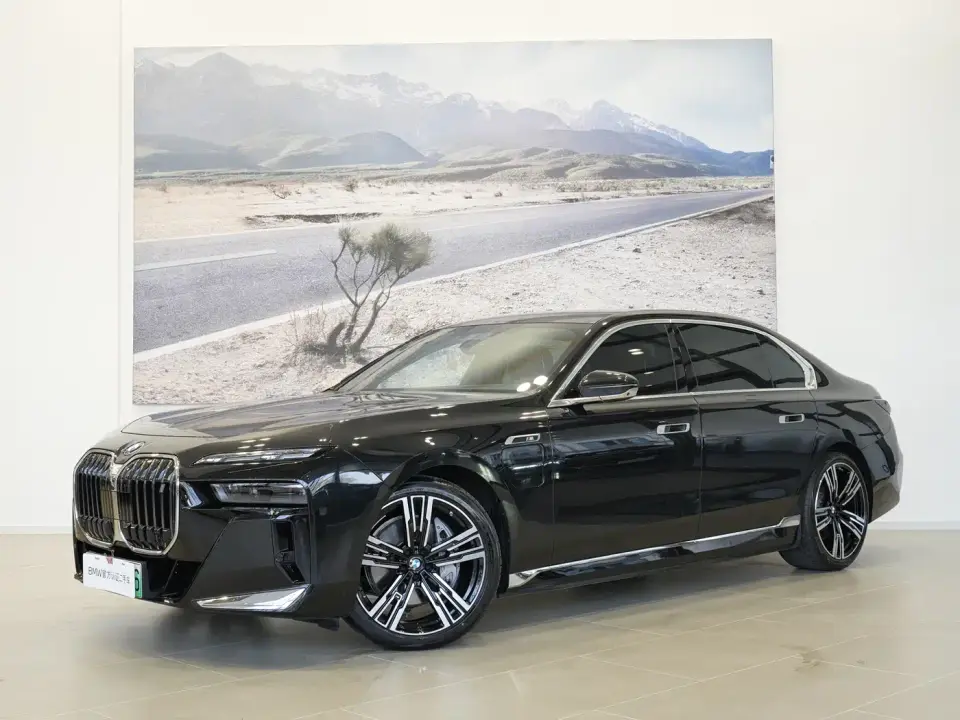 BMW i7 Model xDrive60L M Sport Package 2026