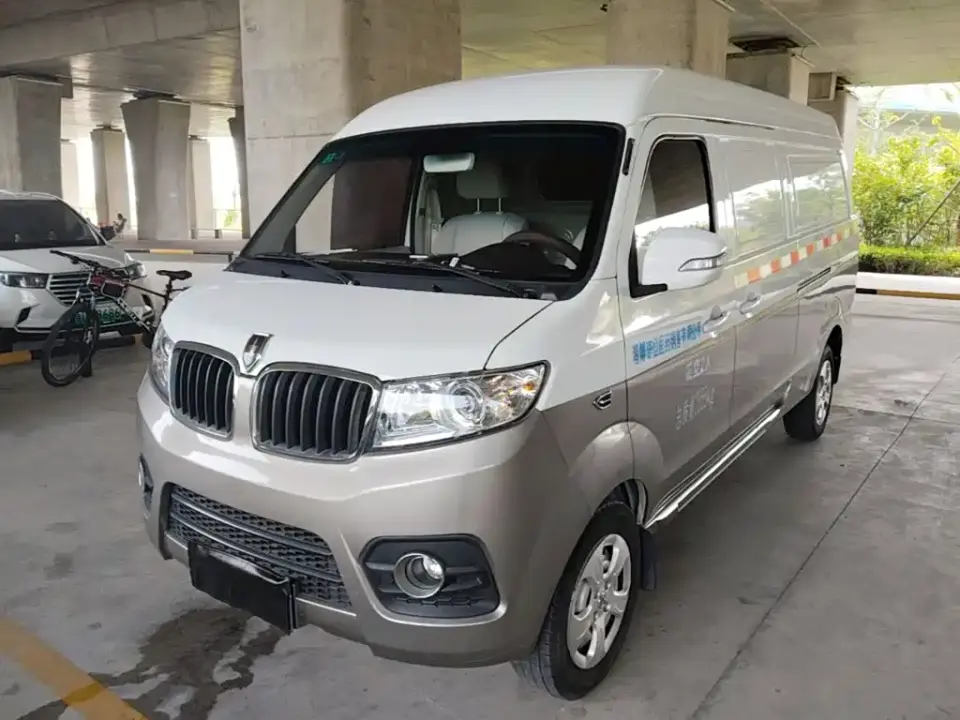 Jinbei New Hiace X30L 1.5L Super Comfort Van 2/5-seater Non-AC Version SWC15M 2024