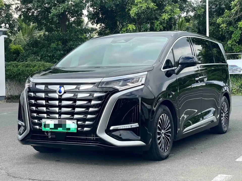 Denza D9 DM-i 980 AWD Prestige 2025