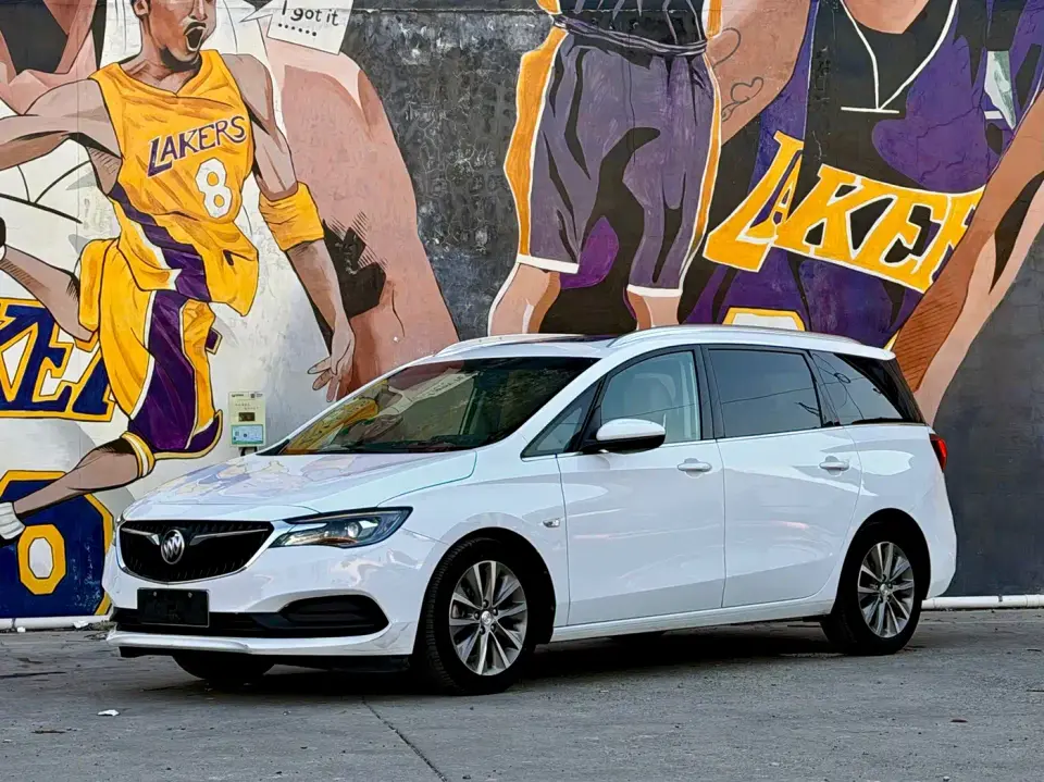 Buick GL6 323T Mild Hybrid Connected Luxury 2022