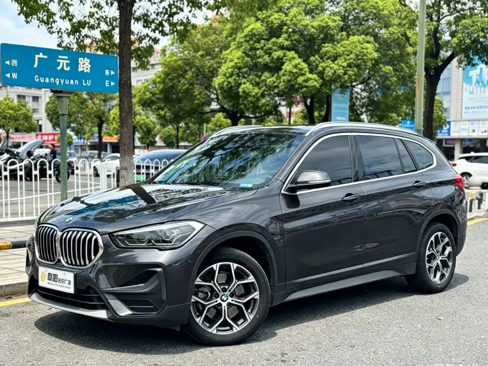 BMW X1 sDrive25Li Leading 2021
