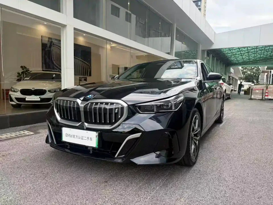 BMW i5 eDrive 35L M Sport Package 2024