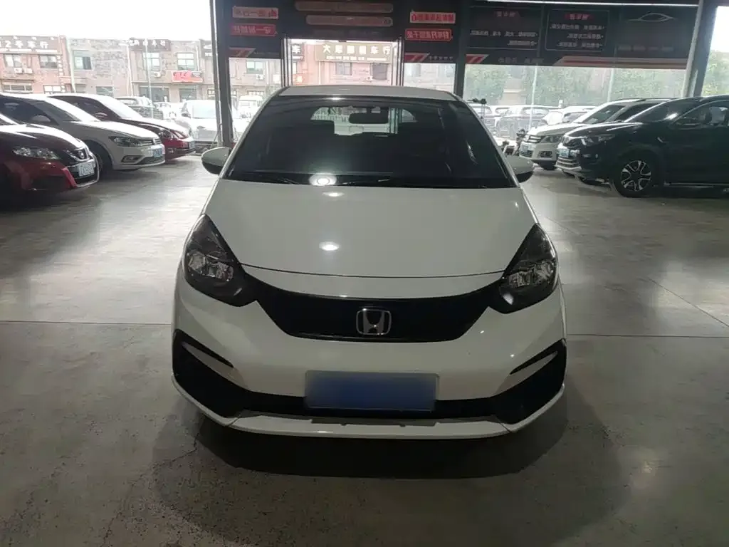Honda Fit 1.5L CVT Trend Edition 2021 — фото 3