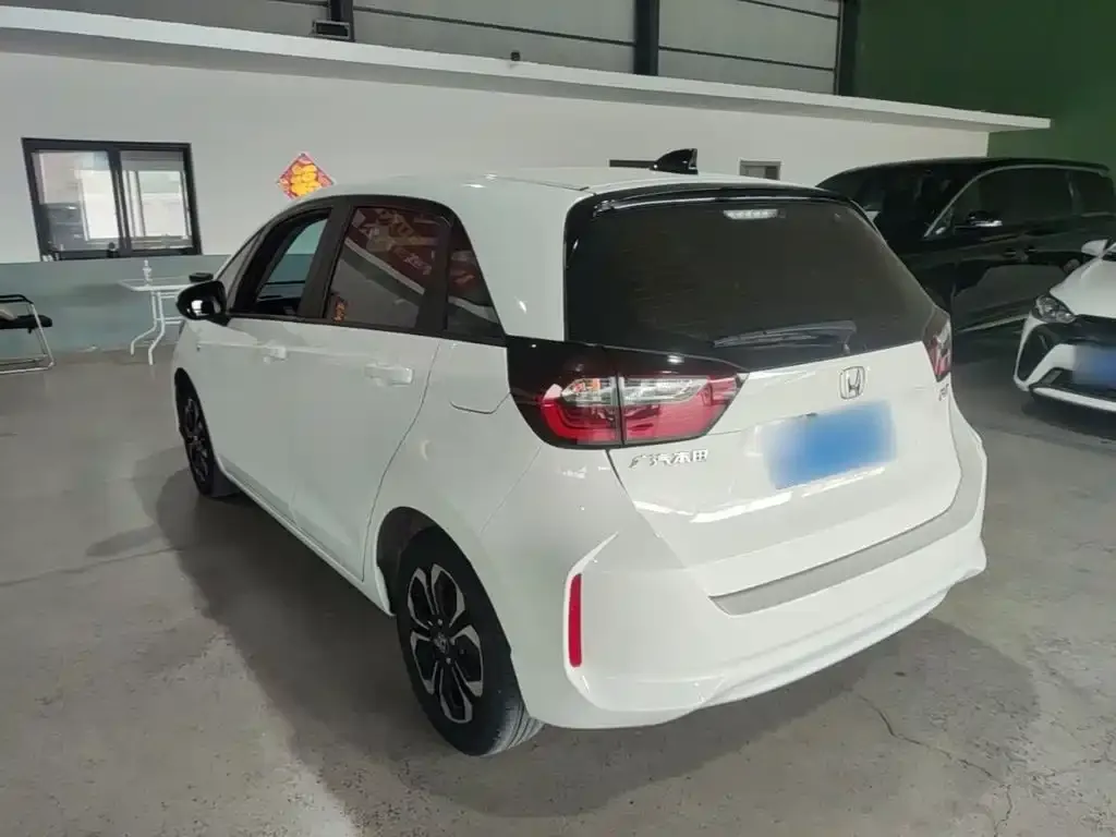Honda Fit 1.5L CVT Trend Edition 2021 — фото 5