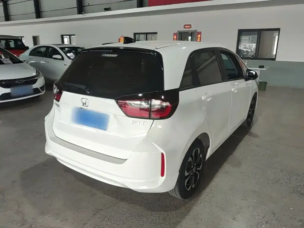 Honda Fit 1.5L CVT Trend Edition 2021 — фото 7