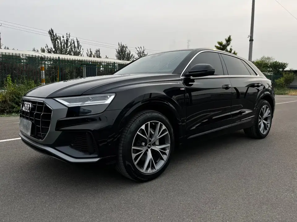 Audi Q8 Model 55 TFSI Luxury Dynamic 2021