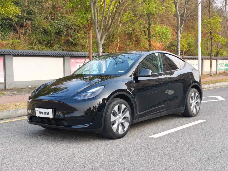 Tesla Model Y Facelift Rear-Wheel Drive Version 2023