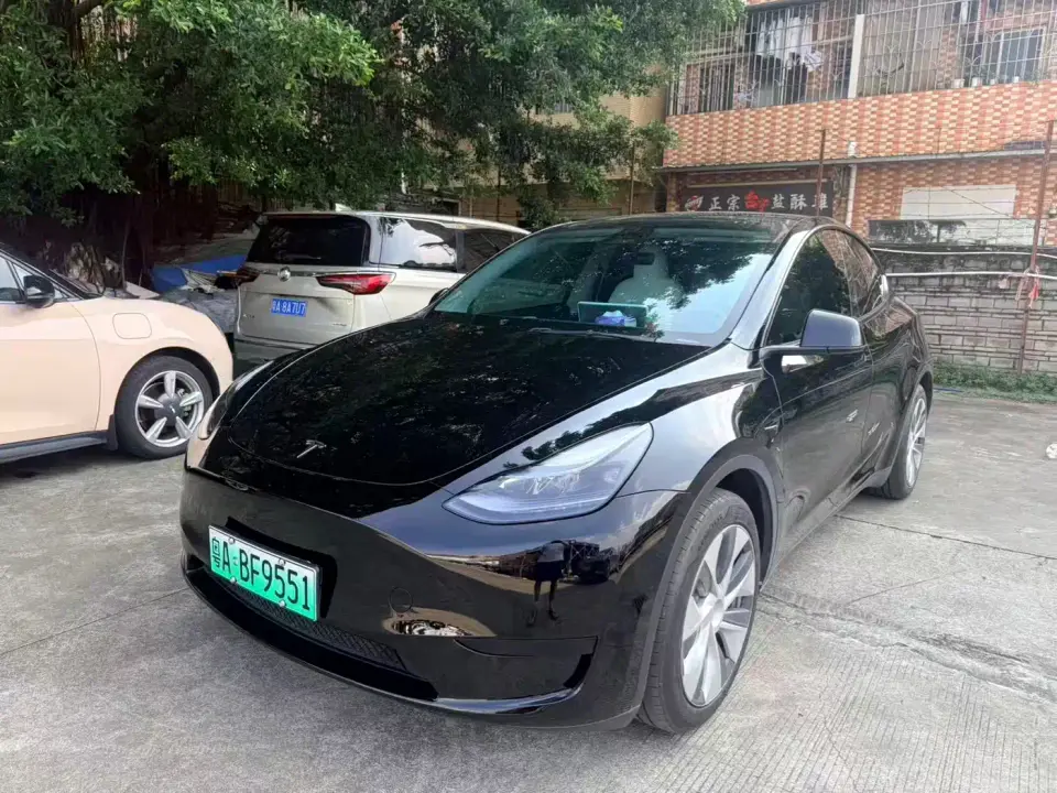 Tesla Model Y Facelift Rear-Wheel Drive Version 2023
