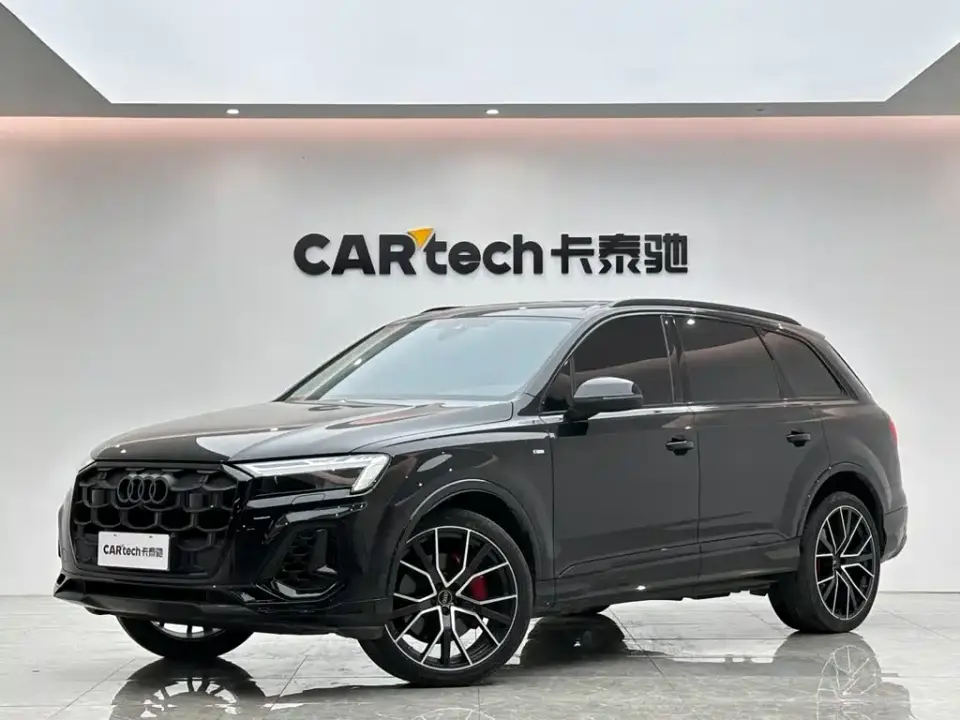 Audi Q7 55 TFSI quattro S line Black Warrior 2025