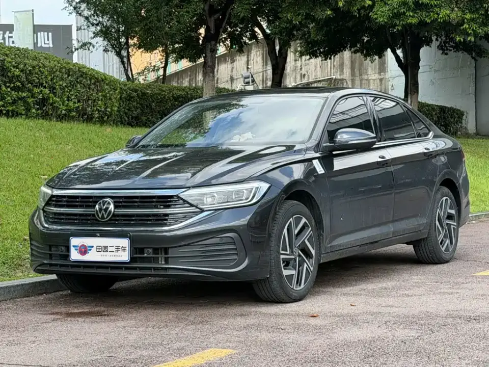 Volkswagen Sagitar Model Year Facelift 30 Million Special Edition 300TSI DSG Premium Edition 2025