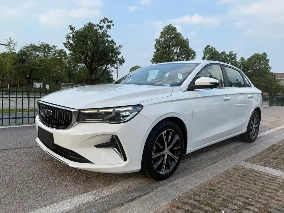 Geely Emgrand 4th Generation 1.5L CVT Premium 2022