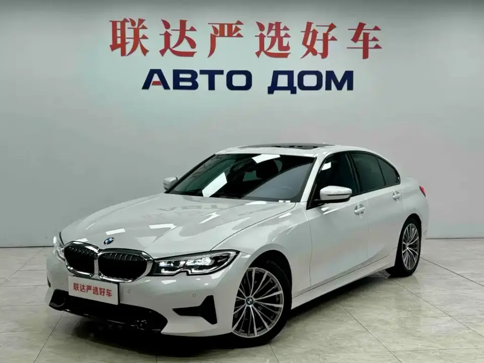 BMW 3 Series 320i Sport Package 2022