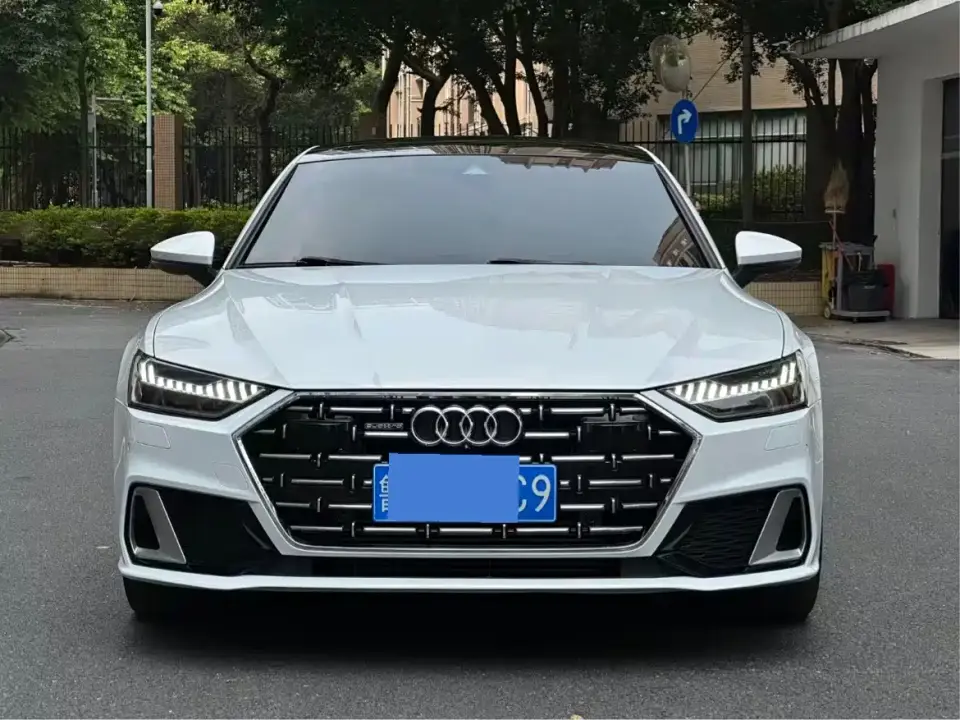 Audi A7L 45 TFSI S-line Dream Builder Edition 2023