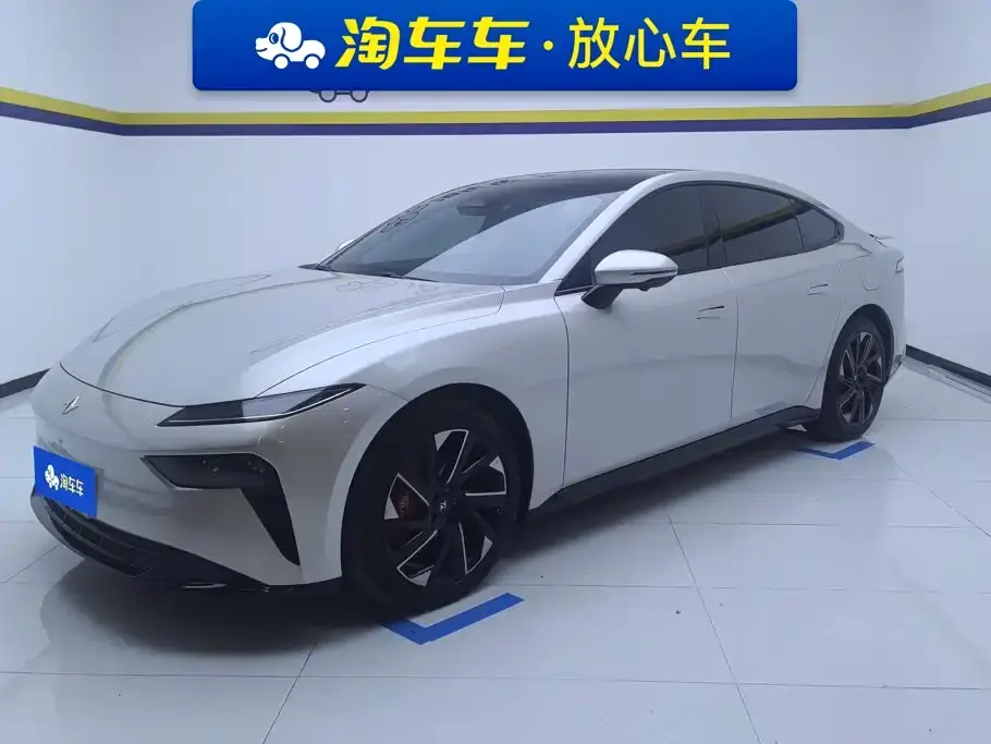 Dongfeng Yipai eπ007 Extended Range 200 Ruyi Edition 2024
