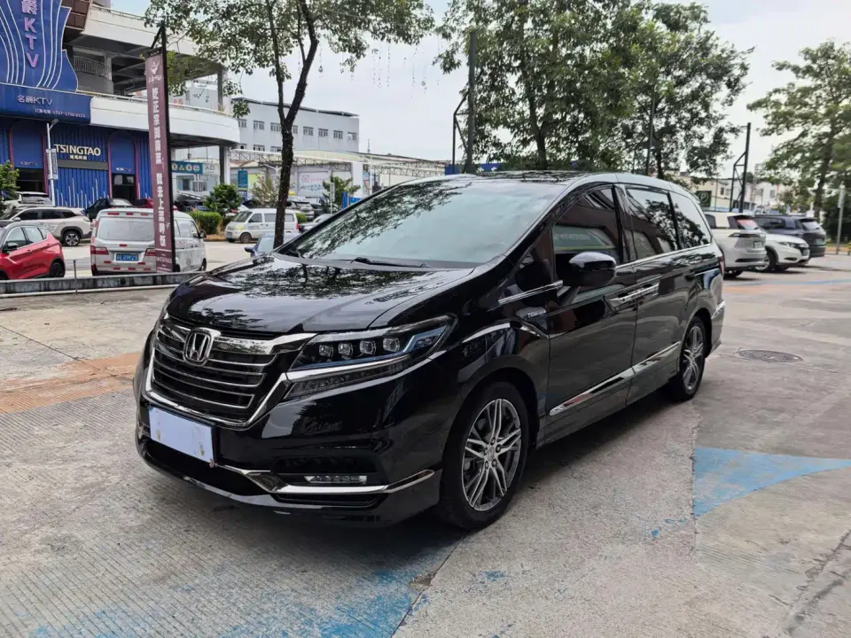 Honda Elysion 2.0L Hybrid Luxury Edition 2020