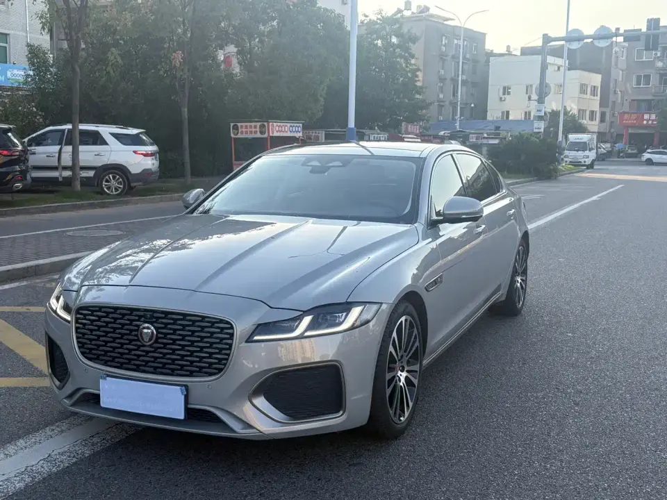 Jaguar XFL 2.0T P250 2WD Premium Luxury 2024