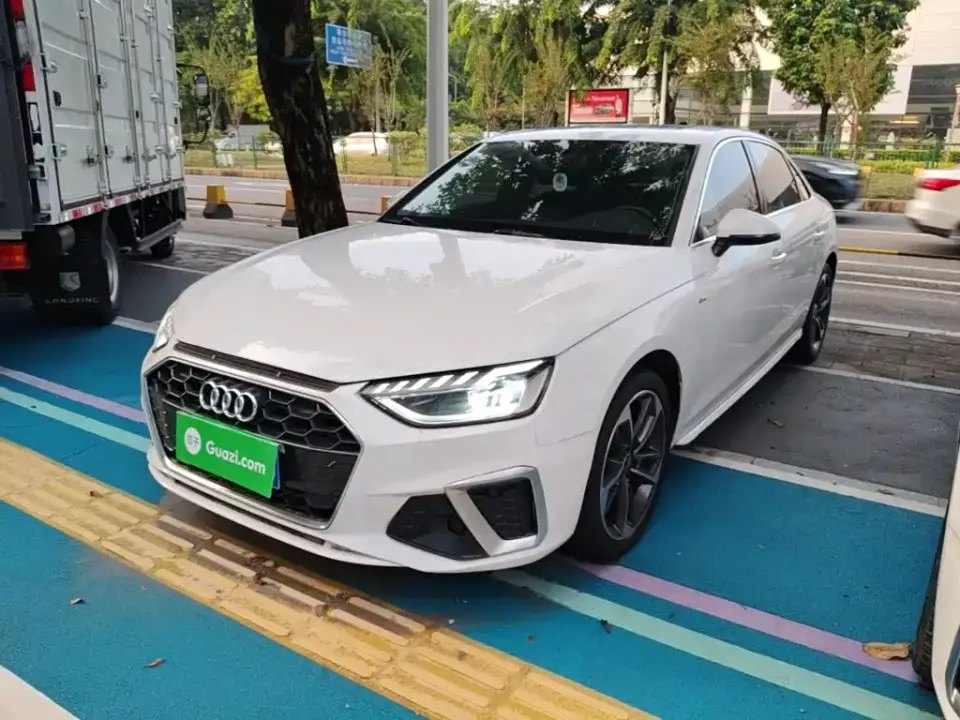 Audi A4L 40 TFSI Fashion Dynamic 2024