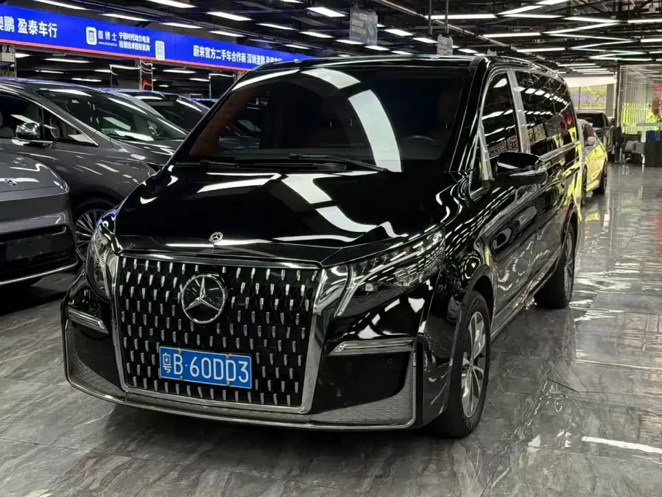 Mercedes-Benz V-Class V 260 Pilot Edition 2023