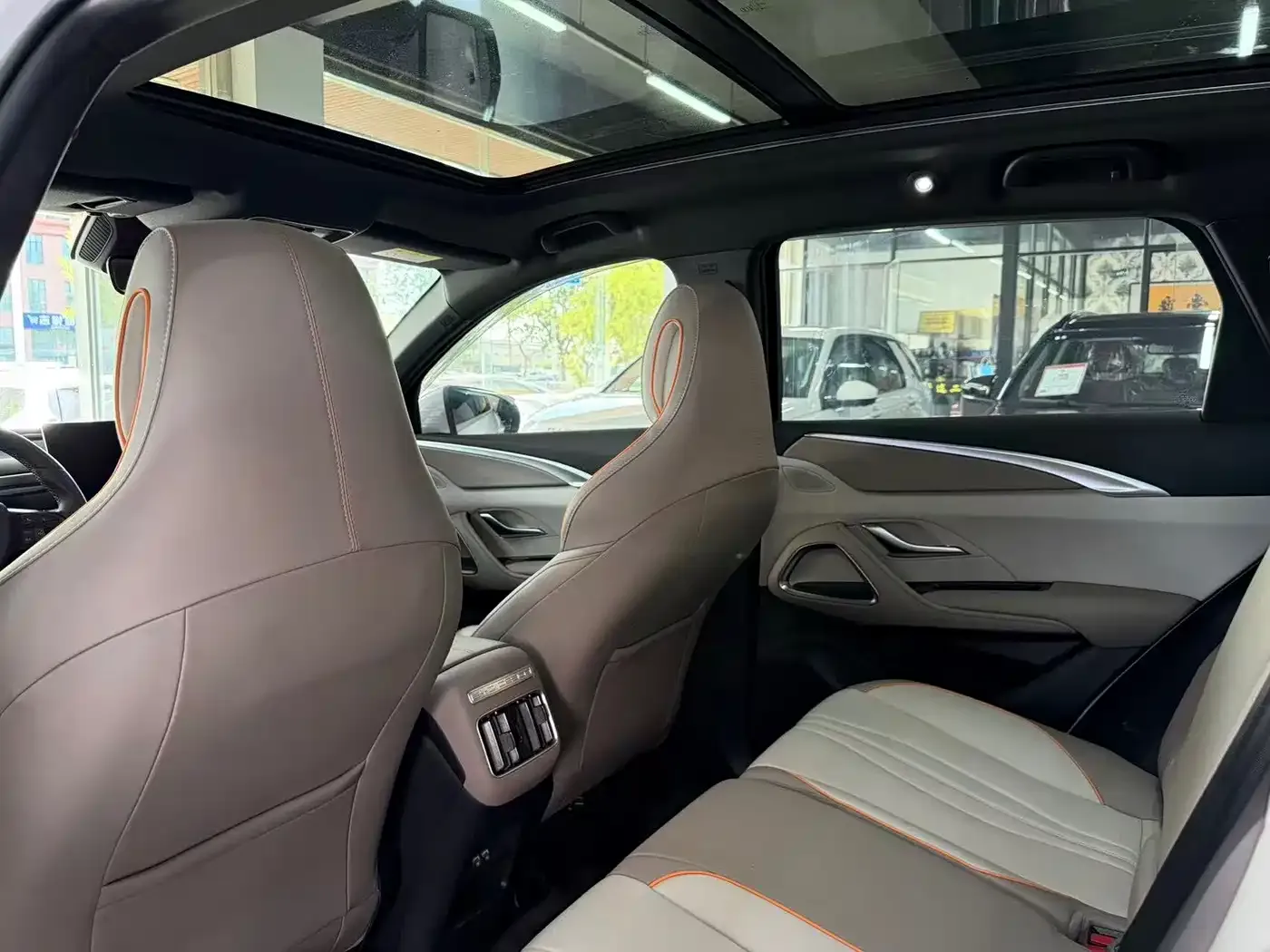 BYD Song Pro New Energy Glory Edition DM-i 110KM Excellence 2025 — фото 8