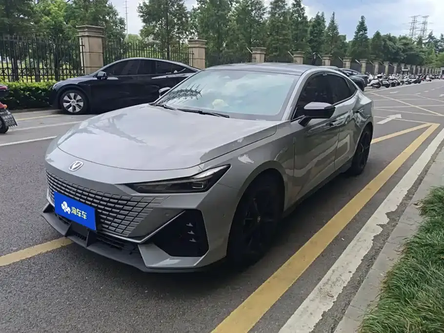 Changan UNI-V 1.5T Smart Pilot Edition 2022
