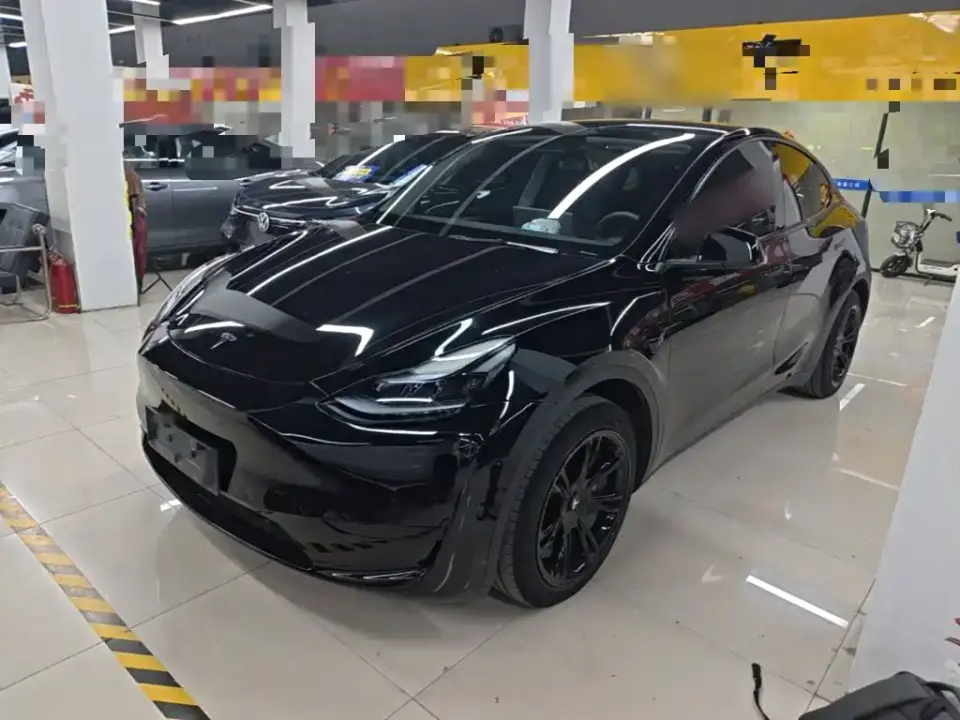 Tesla Model Y Facelift Rear-Wheel Drive Version 2023