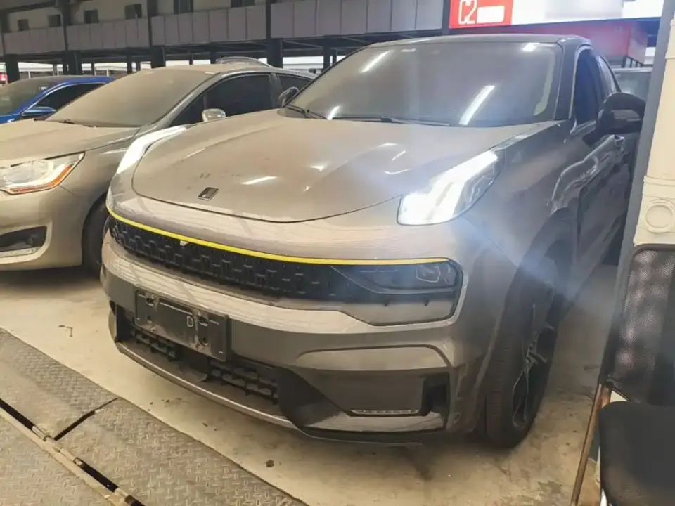 Lynk & Co 05 2.0TD 2WD Shine Halo 2022